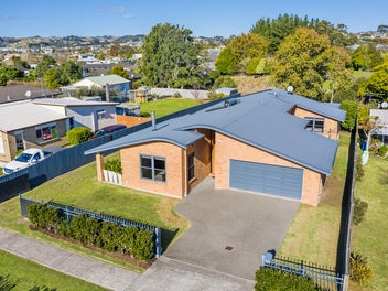 71 Third View Avenue, Beachlands, Auckland