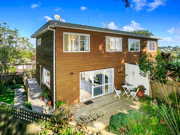 4/193 Eskdale Road, Birkenhead, Auckland