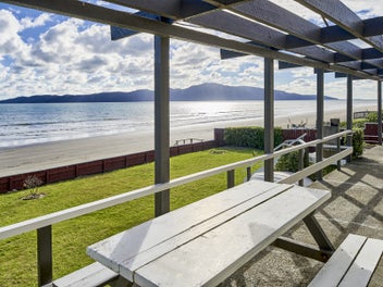 7 Raebern Lane, Raumati Beach, Paraparaumu