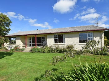 143 Price Road, Branxholme, Invercargill