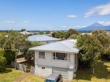 6 Clearmont Crescent, Blagdon, New Plymouth