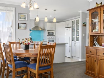 1-16/17 Simmonds Grove, Greerton, Tauranga