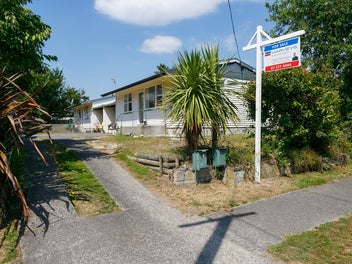8 Kōtare Street, Hilltop, Taupō