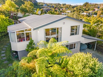 20 Redvers Drive, Belmont, Lower Hutt