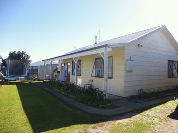 2/6 Kilkee Terrace, Flaxmere, Hastings