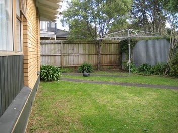 2/22 Eyre Street, Henderson, Auckland