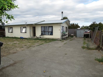 16B Holmes Place, Flaxmere, Hastings