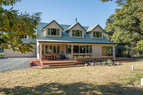 94 Cable Bay Road, Nelson