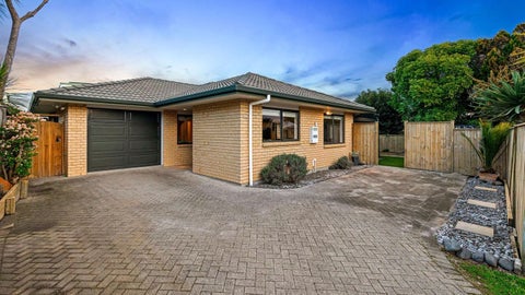 72A Farquhar Road, Glendene, Auckland