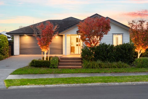 5 Munford Lane, Riverhead, Riverhead