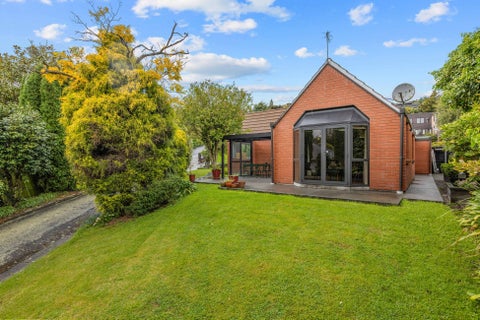 1/3 Karitane Drive, Cashmere, Christchurch