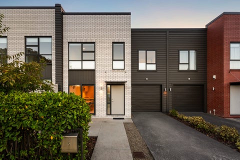 5 Pepene Avenue, Takanini, Auckland