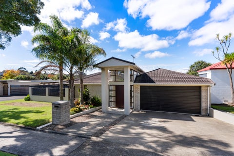 19 Davita Place, Farm Cove, Auckland