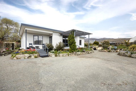 1 Waitaki Drive East, Otematata