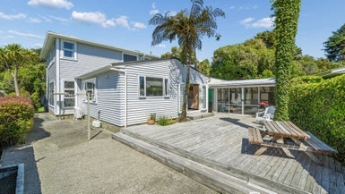 13 Stratton Street, Normandale, Lower Hutt