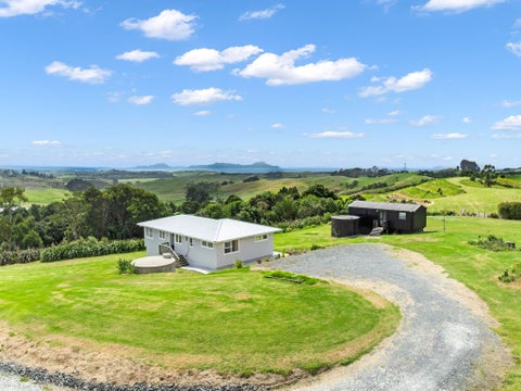 115 Massey Road, Waipu, Waipu