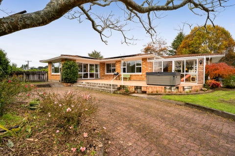 1634 Mountain Road, Inglewood, Inglewood