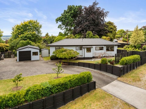 1 Boundary Road, Waipahihi, Taupo