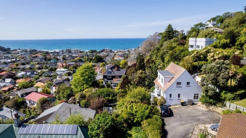 32 Motu Street, Saint Clair, Dunedin