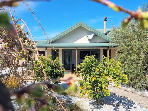 1163 Takaka Valley Highway, Uruwhenua
