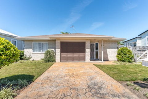 4 Seddon Street, Carterton