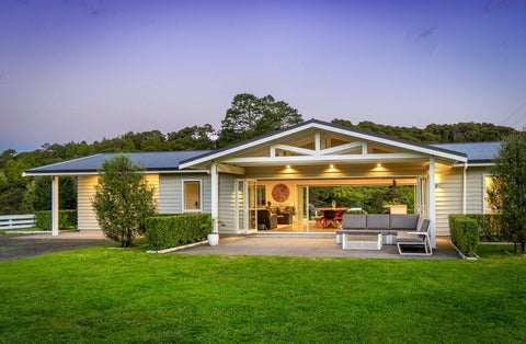 6 Bridle Way, Papakura