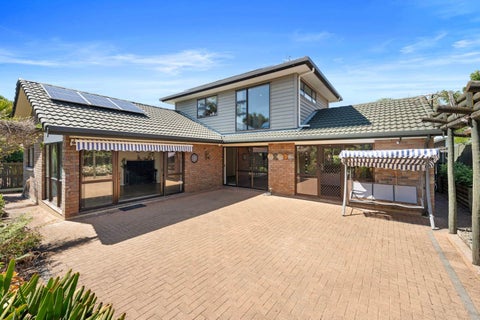19 Loloma Drive, Half Moon Bay, Auckland