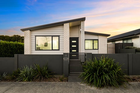32 Karearea Avenue, Kenepuru, Porirua