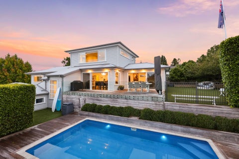 24 Judkins Crescent, Cockle Bay, Auckland