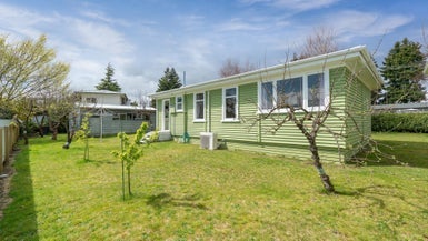 18 Charles Crescent, Rainbow Point, Taupo