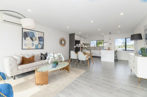 3/7 Ranui Station Road, Ranui, Auckland