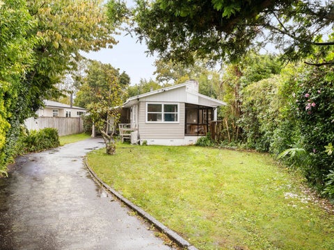 16 Gerrand Place, Chedworth, Hamilton