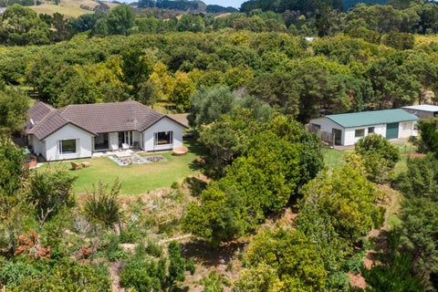 878 South Head Road, Helensville