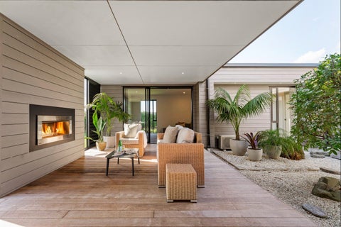 2 Shearwater Lane, Point Wells