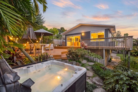 1/26 Nor'east Drive, Northcross, Auckland
