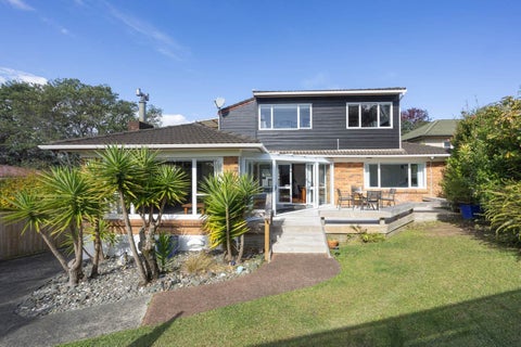 36 Avonleigh Road, Green Bay, Auckland