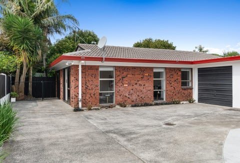 2/22 Beaumaris Way, Conifer Grove, Takanini