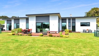 16 Takutai Terrace, Hokitika