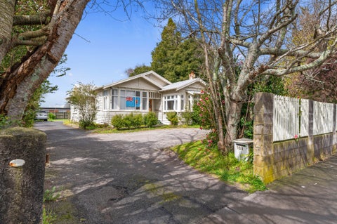 100 Ranolf Street, Glenholme, Rotorua