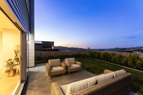 4A Okupe Grove, Aotea, Porirua