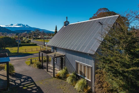 16B Tay Street, Ohakune