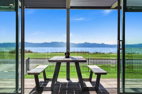 989 East Coast Road, Kaiaua