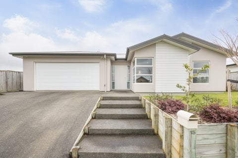 15 Coutts Way, Fitzherbert, Palmerston North