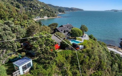 2A Rangiuru Road, Mahina Bay, Lower Hutt