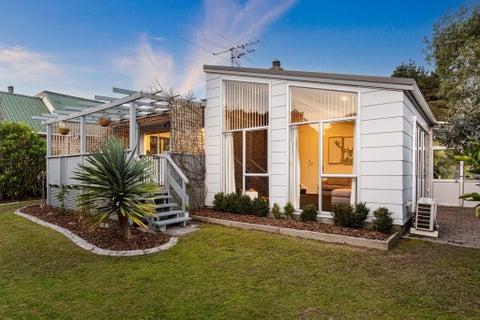 48 Tweed Road, Papakowhai, Porirua