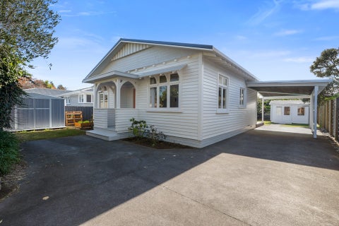 15 Atiawa Street, Glen Avon, New Plymouth