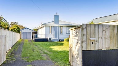 16 Grey Street, Normanby, Hawera