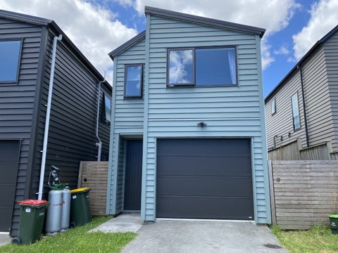 16D Kaimai Avenue, Massey, Auckland