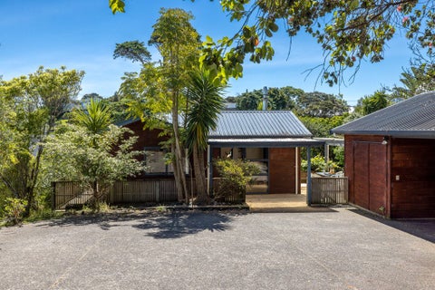 11 Natzka Road, Ostend, Waiheke Island