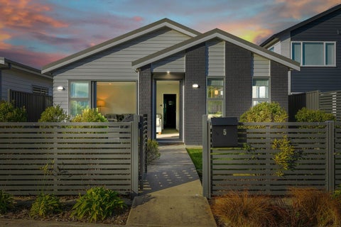 5 Taiko Place, Kenepuru, Porirua